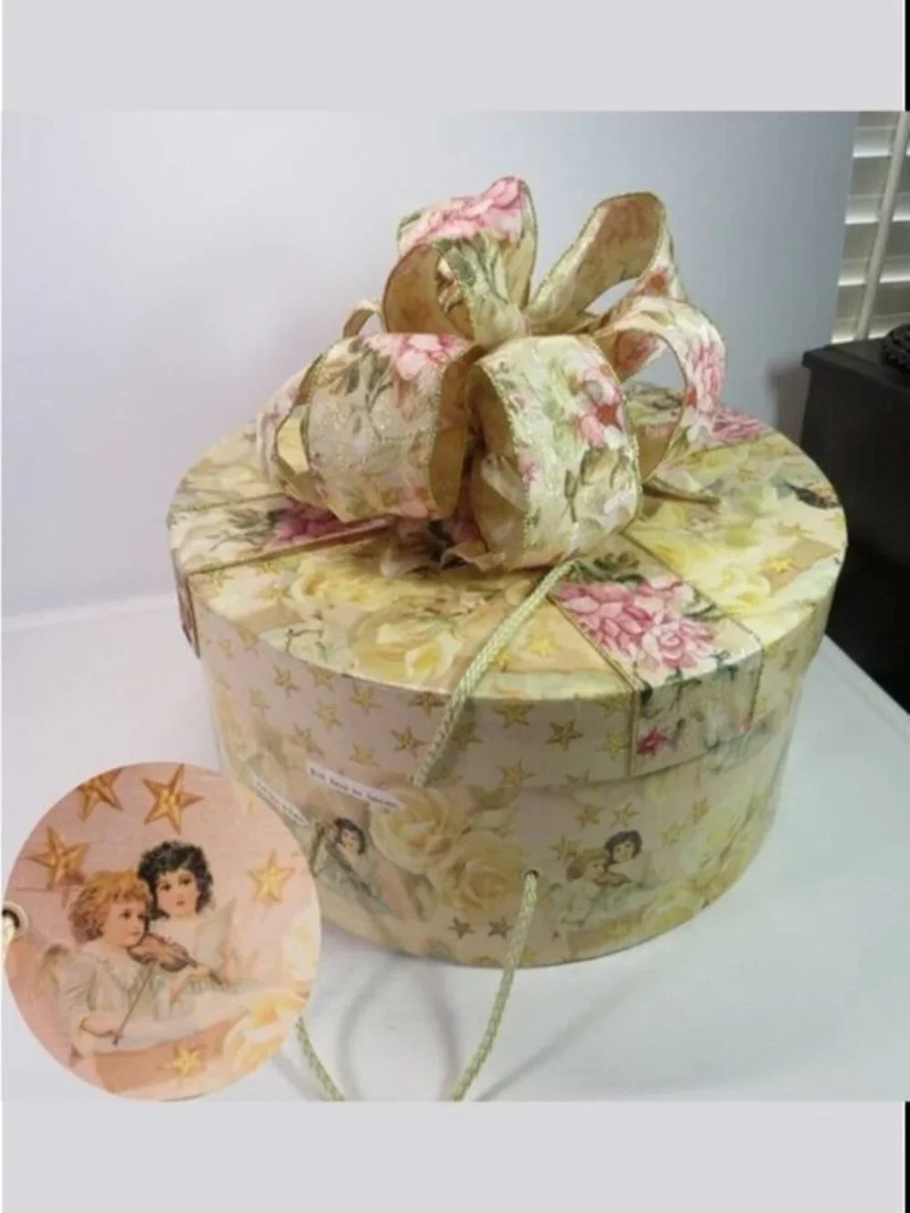Vintage Cherub Angel Large Round Hat Box Floral Wired Bow Yellow Roses Stars